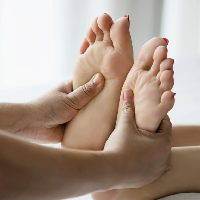 Sharp Pain in Arch of Foot – Complete Guide